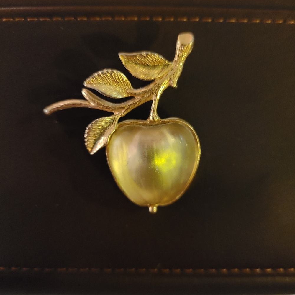 Sarah Coventry Jewelry Brooch Pin - Picture 2 of 6